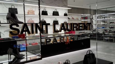 usine yves saint laurent
